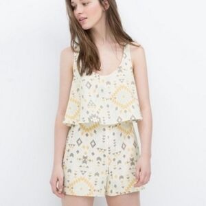 Trafaluc by Zara Triangle Arrow Print Short Romper